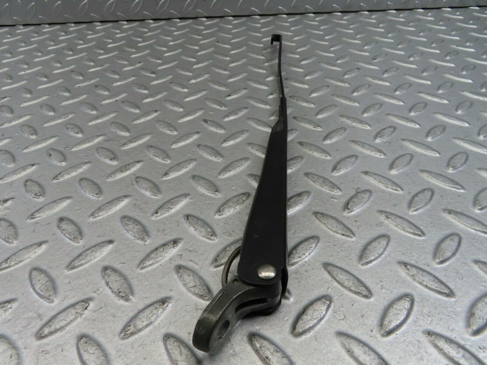 9640 Mercedes-Benz C123 280CE Coupe Wiper Arm Bosch Right 3399990553