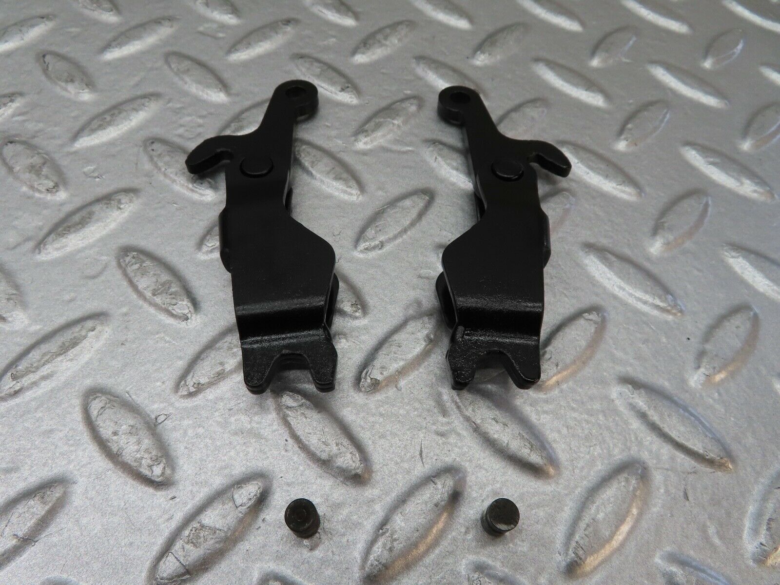 20042 Mercedes-Benz R129 300SL Coupe Handbrake Regulator