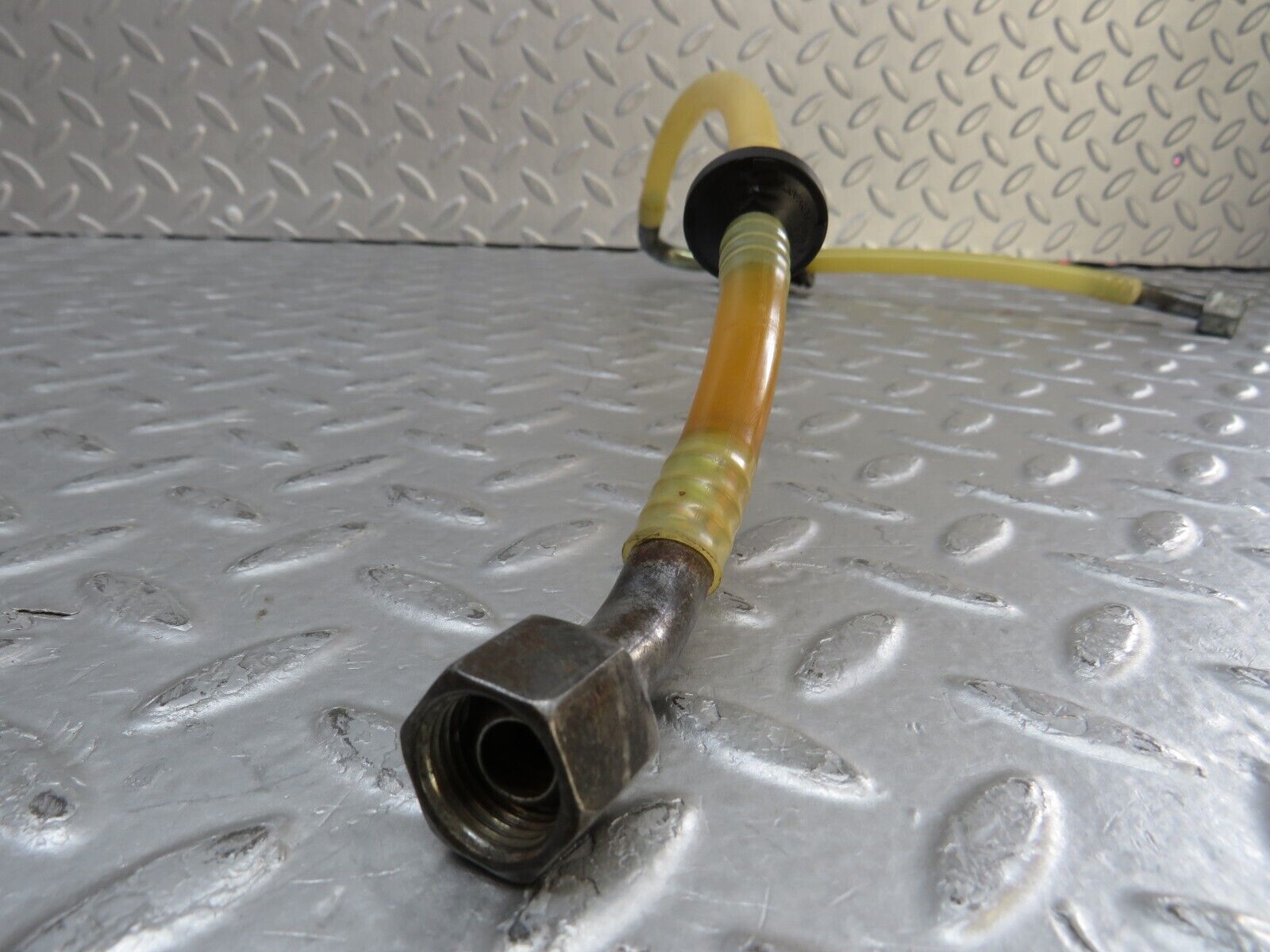 37160 Mercedes-Benz C126 420SEC Coupe Brake Servo Pipe