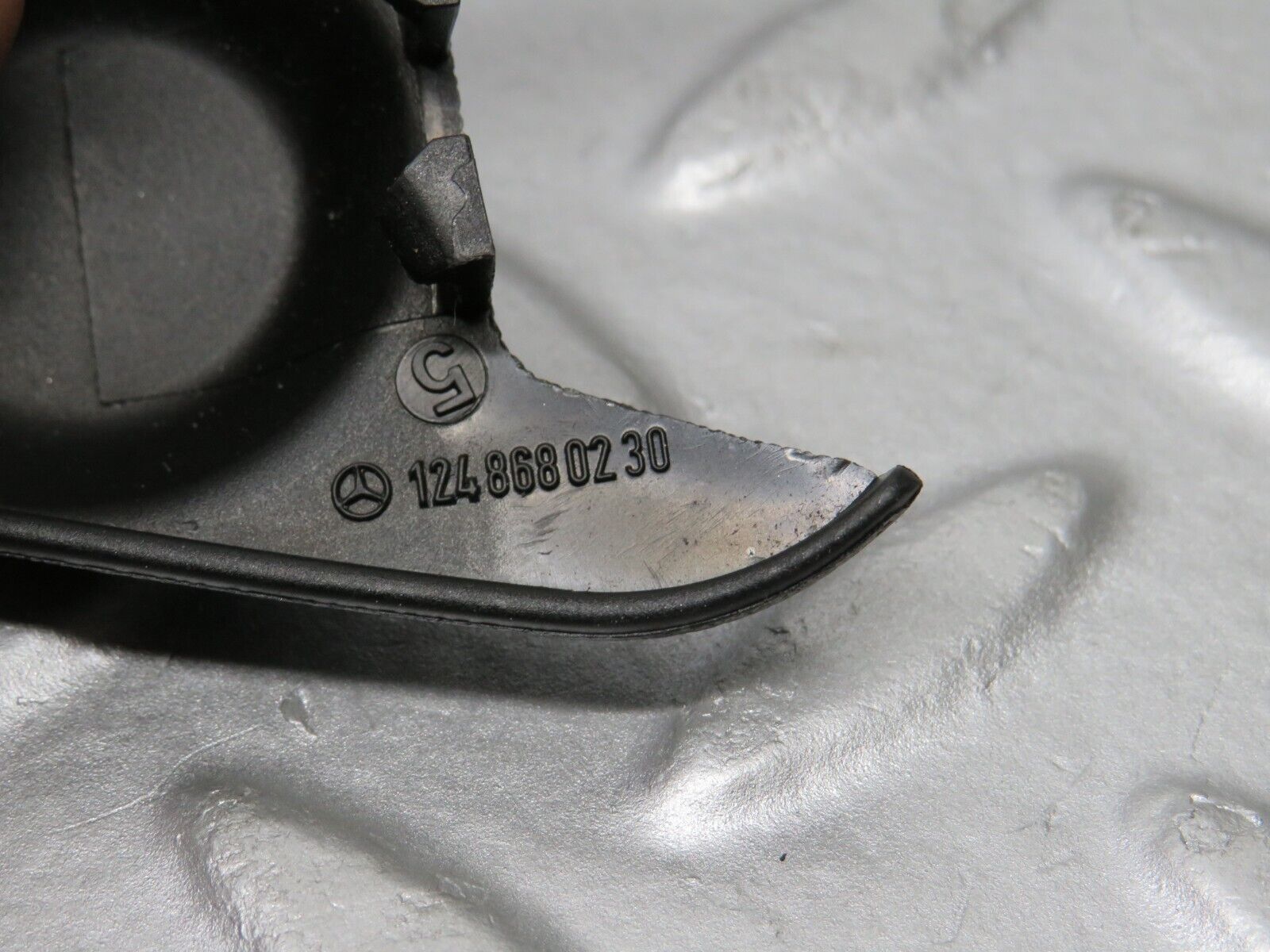 39004 Mercedes-Benz W201 190E 2.6L Seat Belt Cover Pair 1248680230