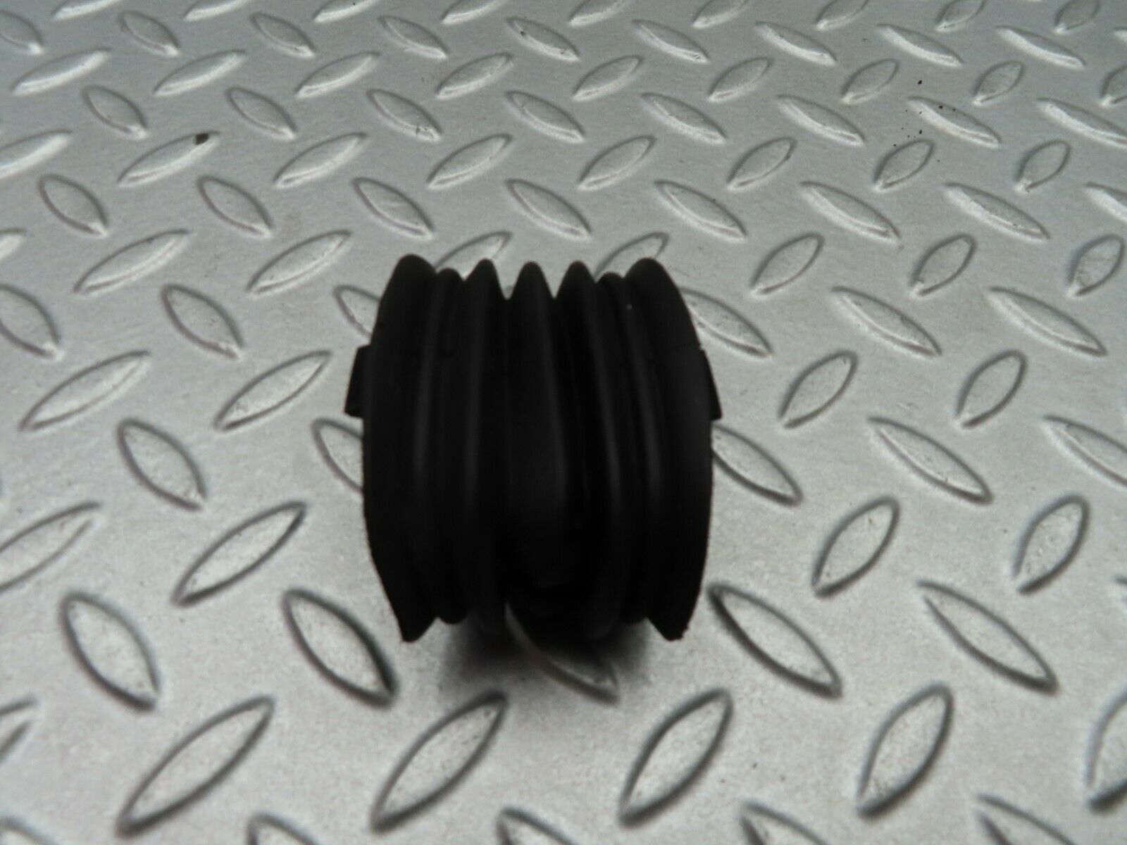 5648 Mercedes-Benz W124 230E Front Door Wire Protector Rubber 1248210197