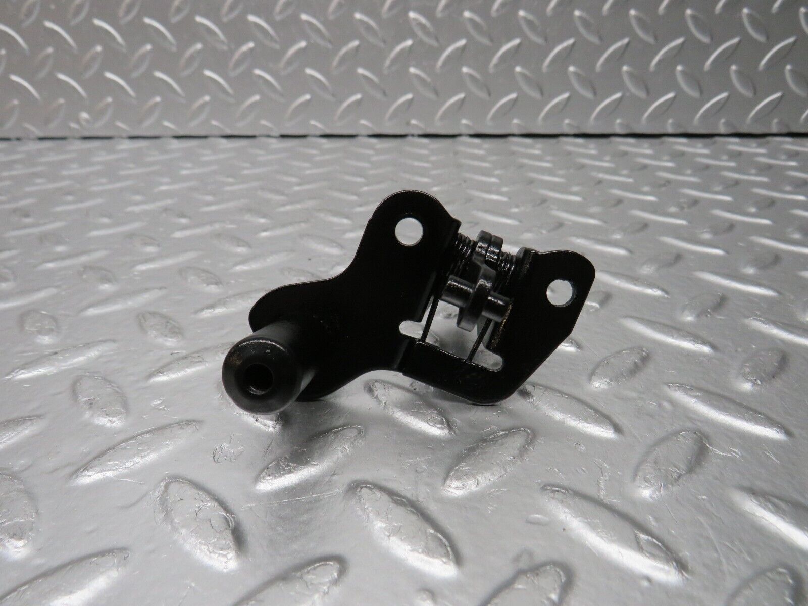 30388 Mercedes-Benz W124 230E Bonnet Lock Catch