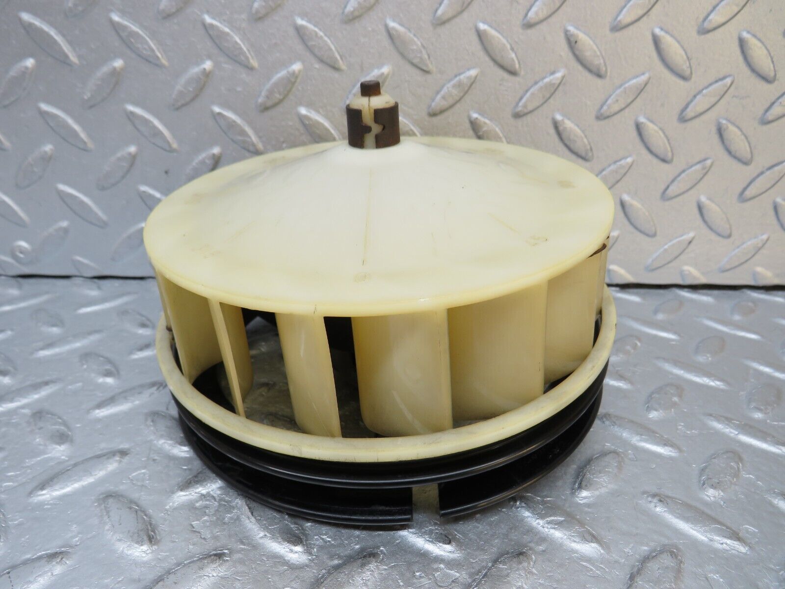 37534 Mercedes-Benz W109 300SEL Heater Blower Motor