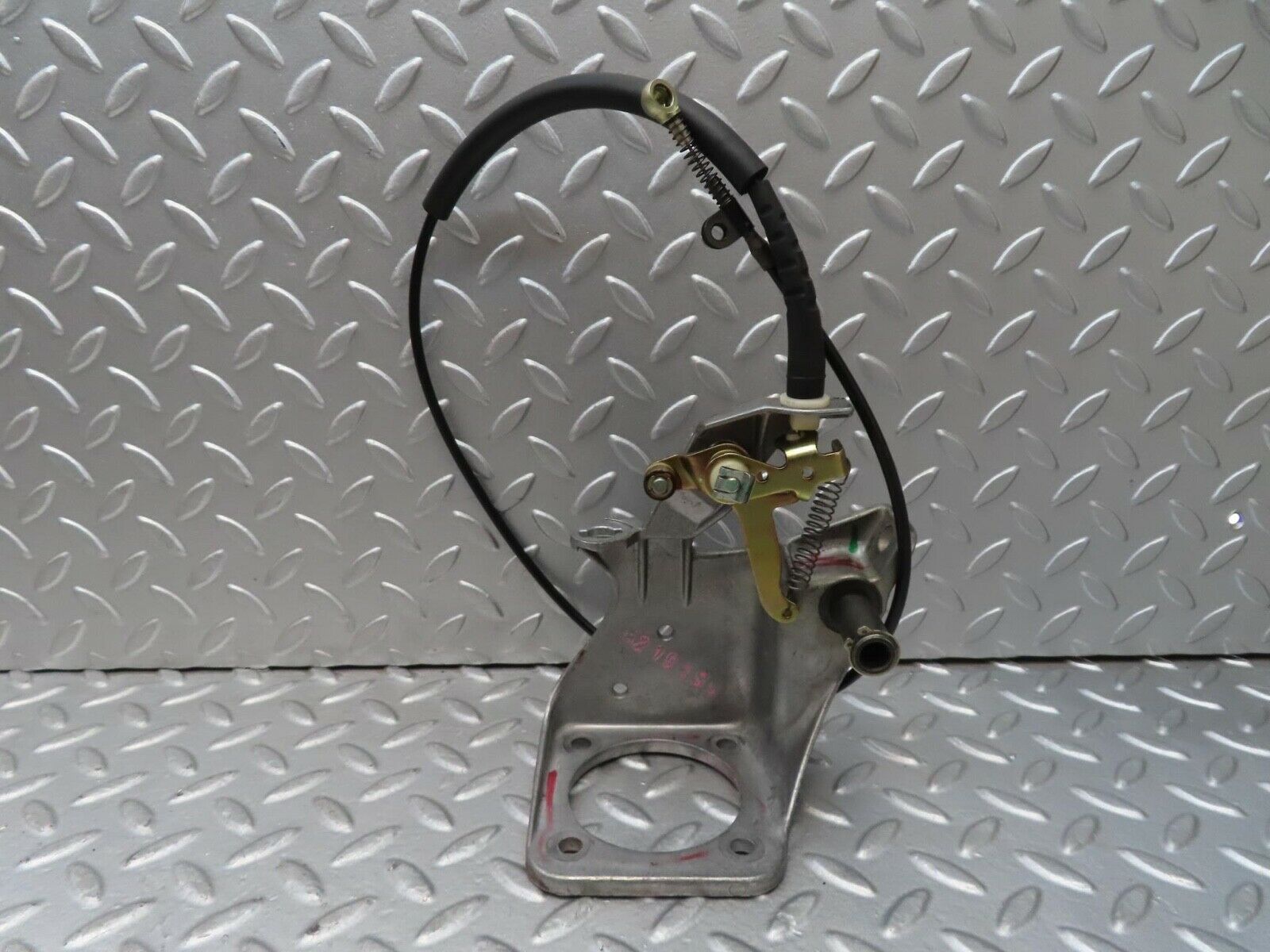 14692 Mercedes-Benz W201 190E Brake Pedal Bracket 1242900919