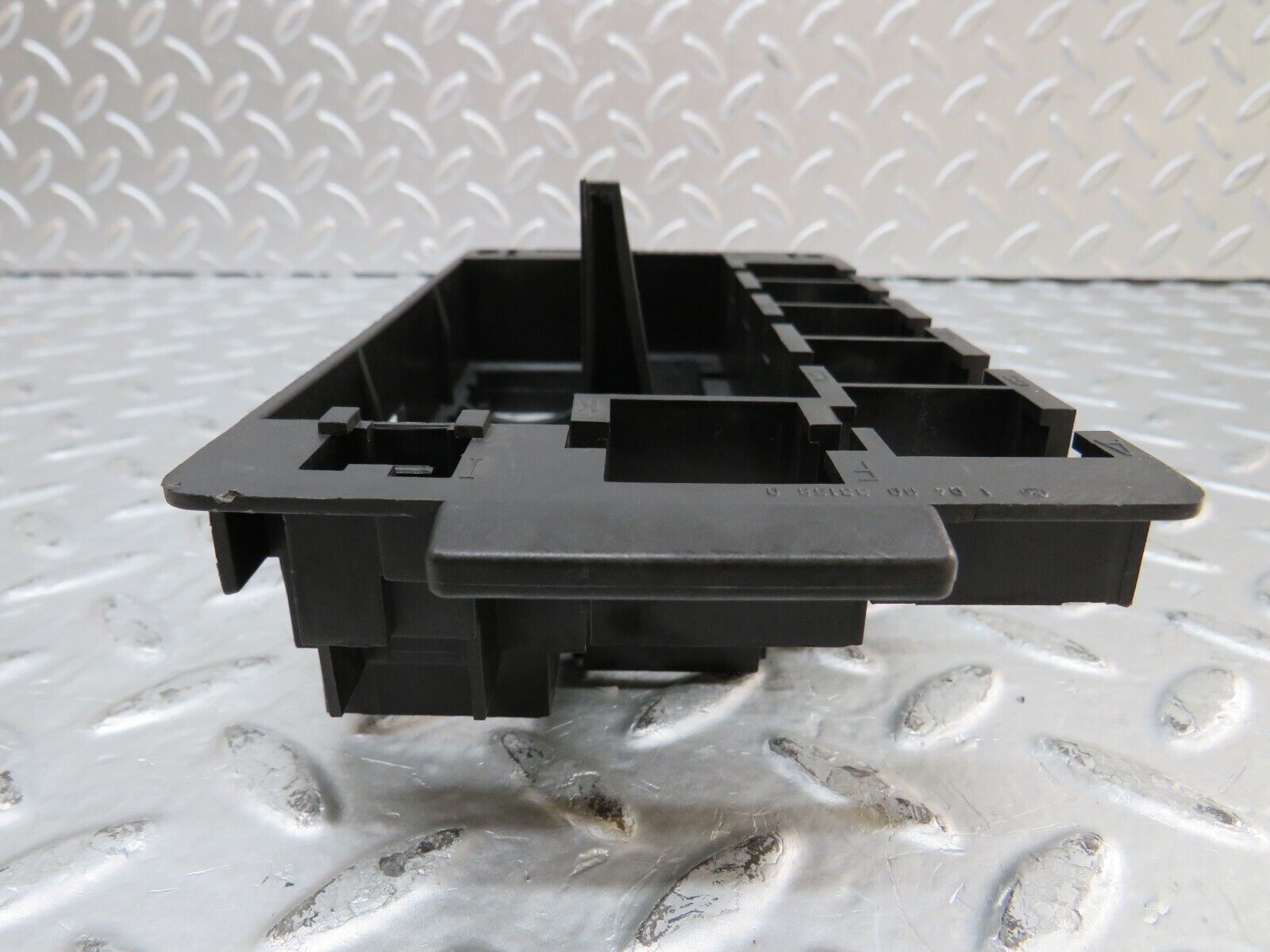 26586 Mercedes-Benz C124 220CE Coupe Fuse Relay Holder Bracket 1245450140