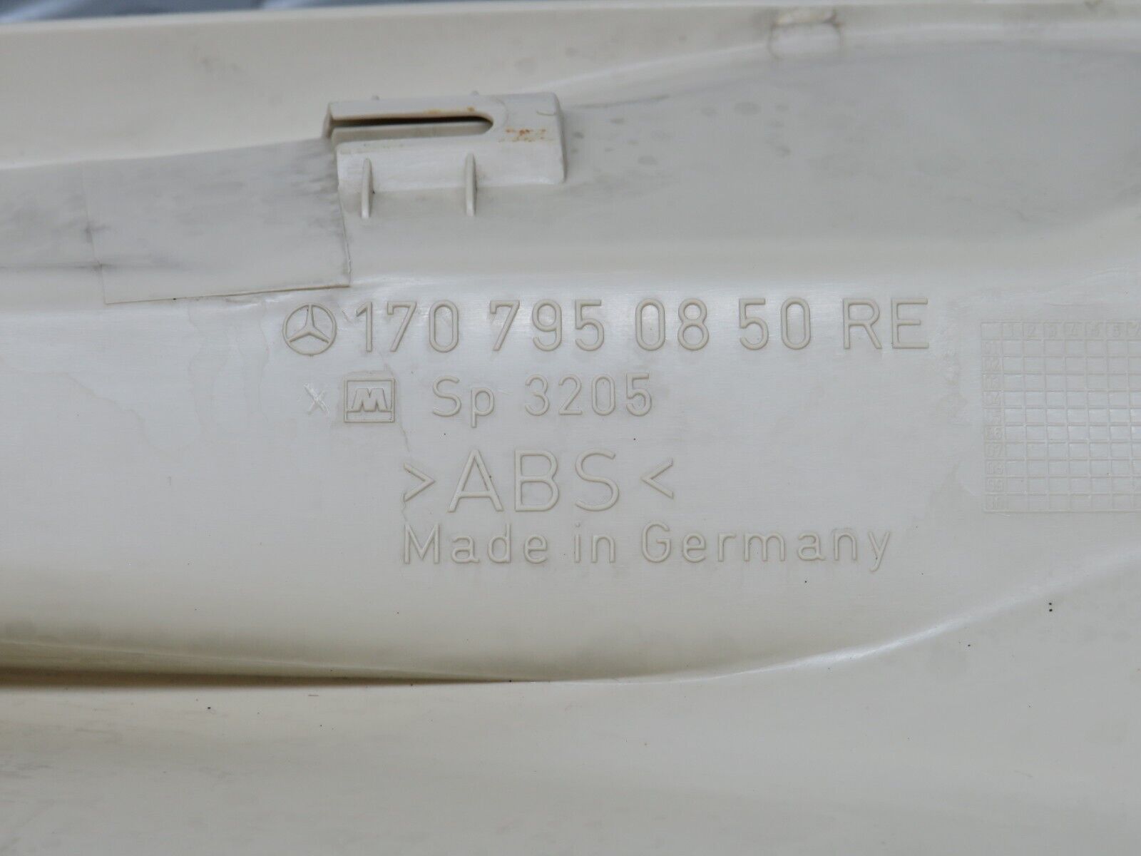 33157 Mercedes-Benz R170 SLK Coupe Rear Right Headliner Cover 1707950850