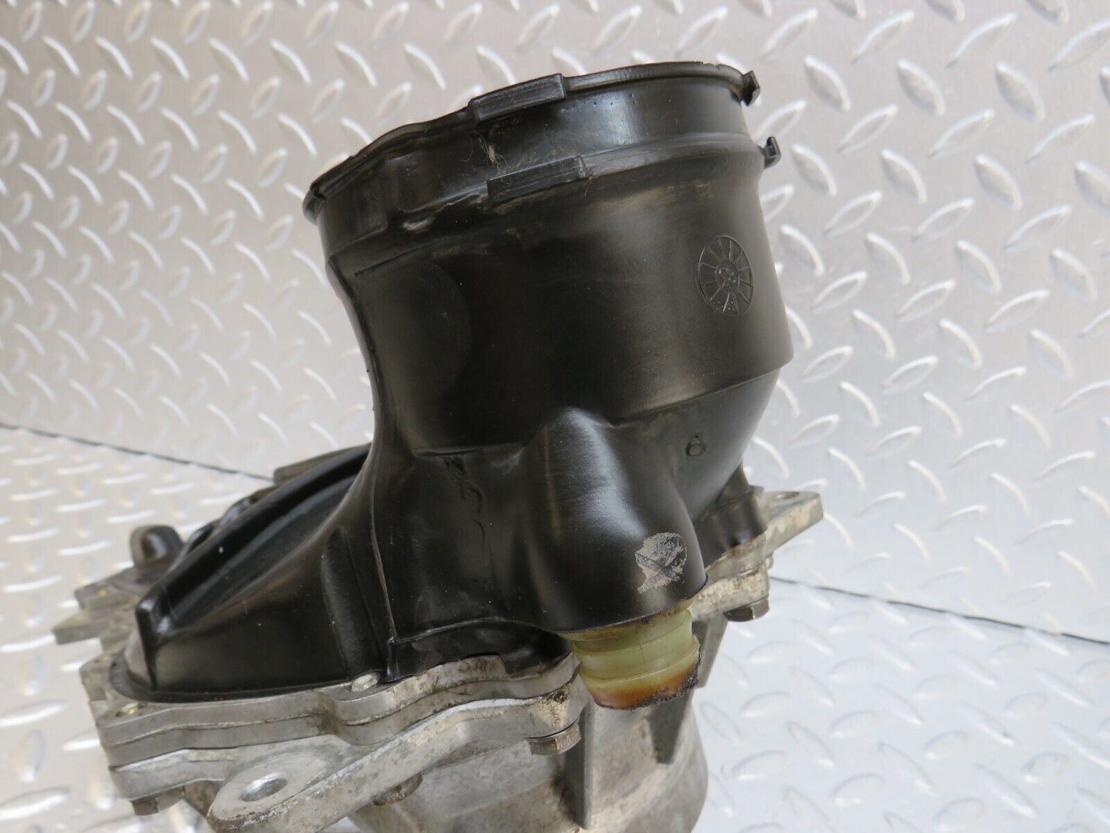 34614 Mercedes-Benz C126 380SEC Air Flow Mass Meter Sensor Bosch 1161400018