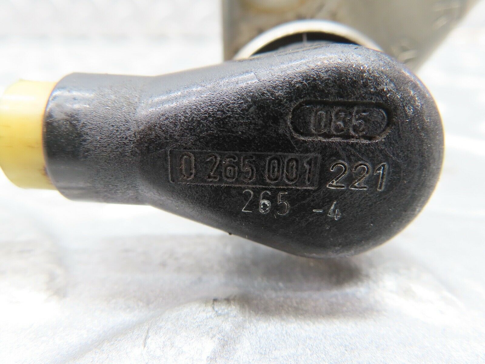 17288 Mercedes-Benz R129 300SL Coupe Front Right Abs Sensor 1295400917