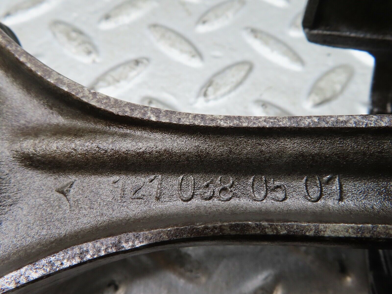 18972 Mercedes-Benz W121 190b Ponton Piston With Connecting Rod 84.97 mm