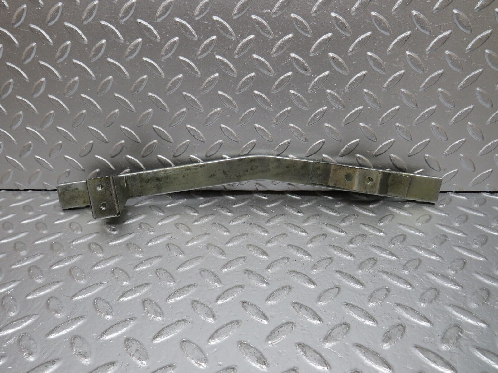 0756 Mercedes-Benz C107 350SLC Coupe Rear Left Window Channel