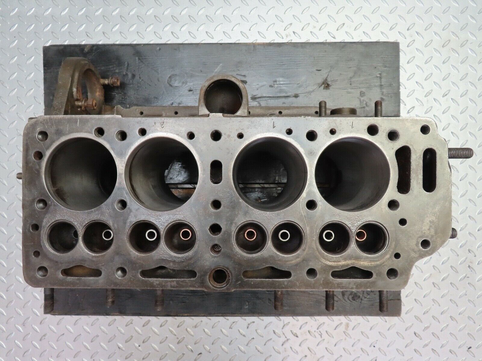 18557 Mercedes-Benz W136 170V Engine Block 1810110601 M136.925