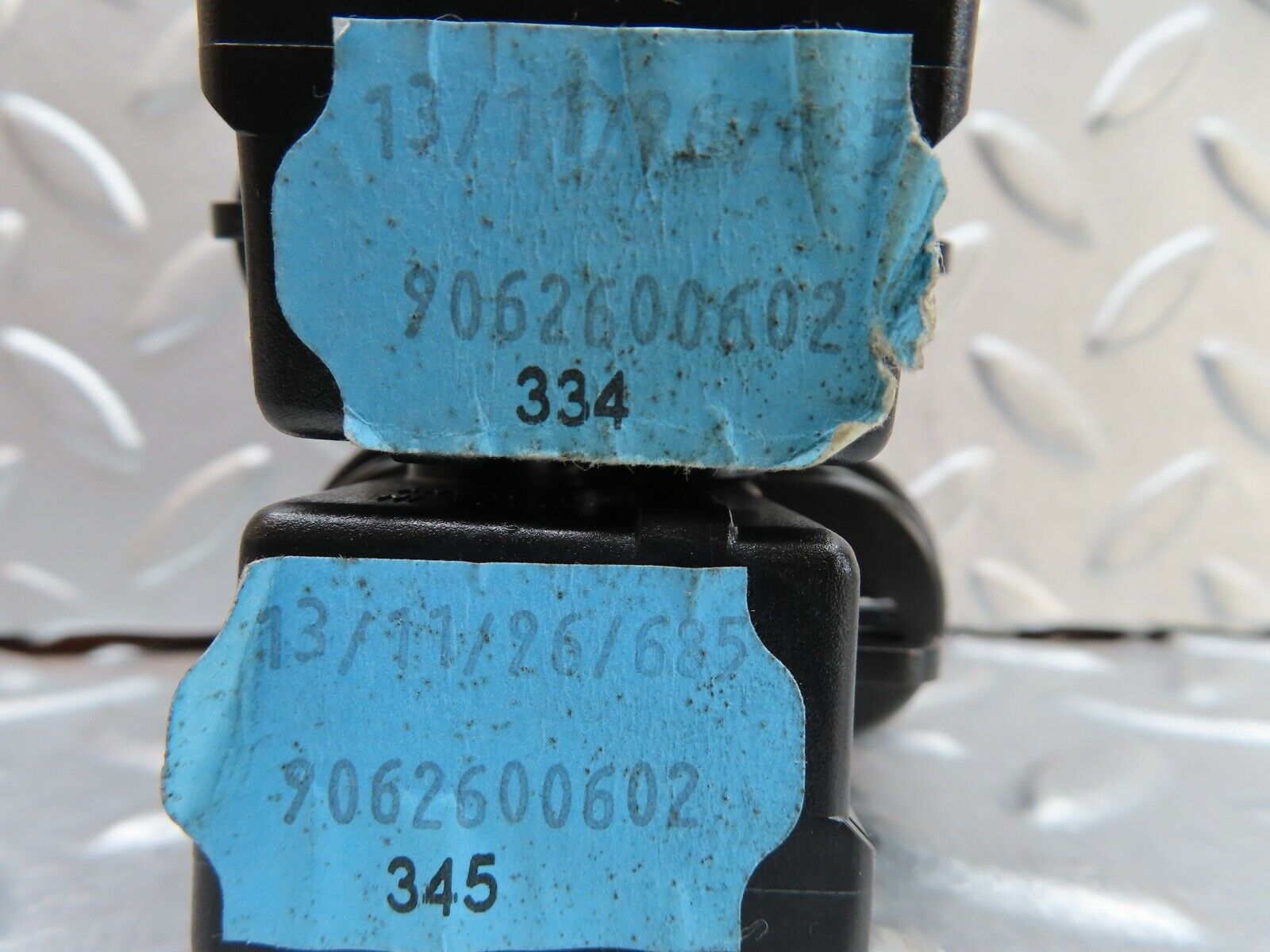 19366 Mercedes-Benz C140 CL420 Coupe 2x Heater Box Vacuum Actuator 9062600602