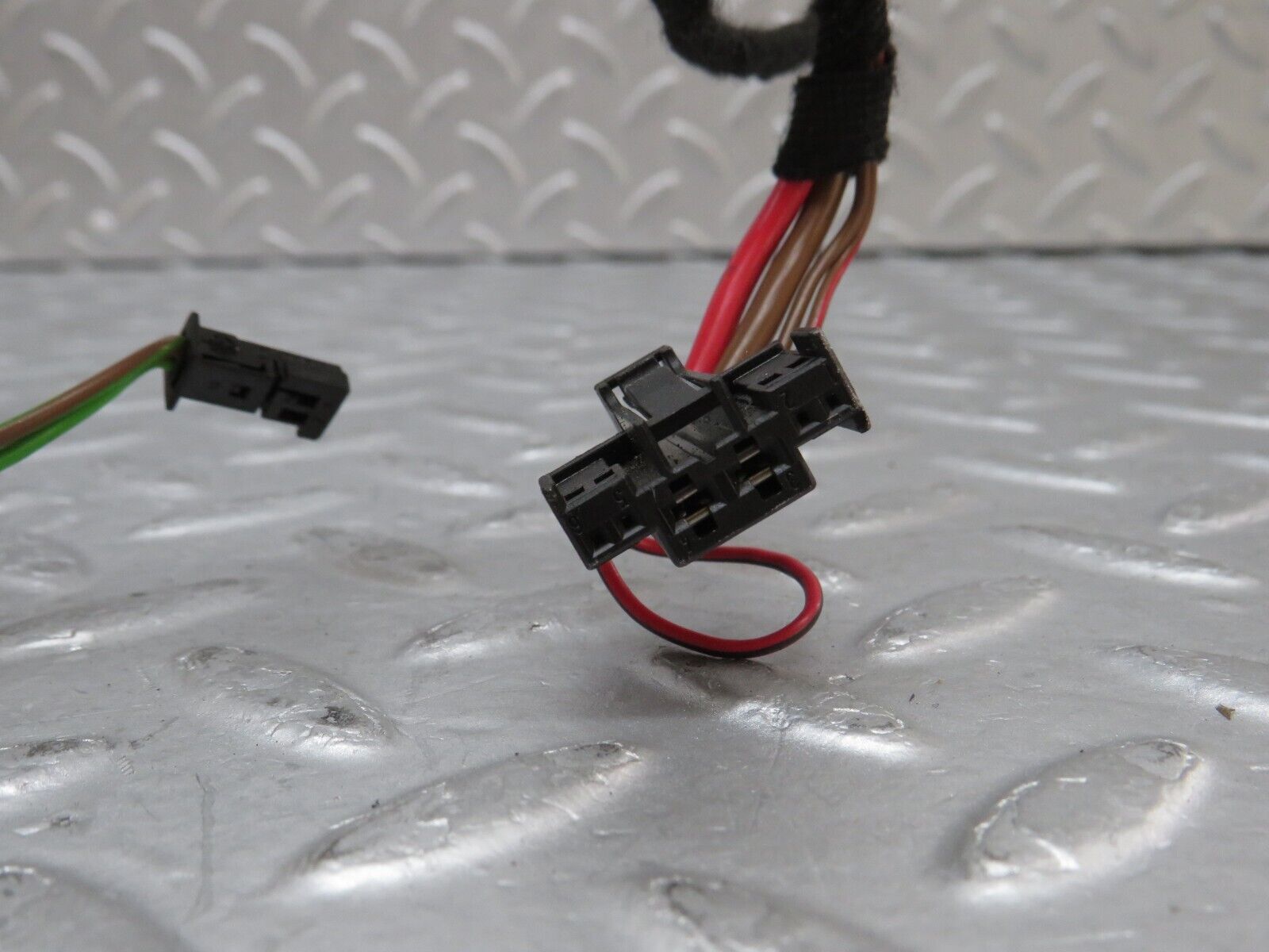 35248 Mercedes-Benz W221 Rear Left Door Wire Harness 2215408508