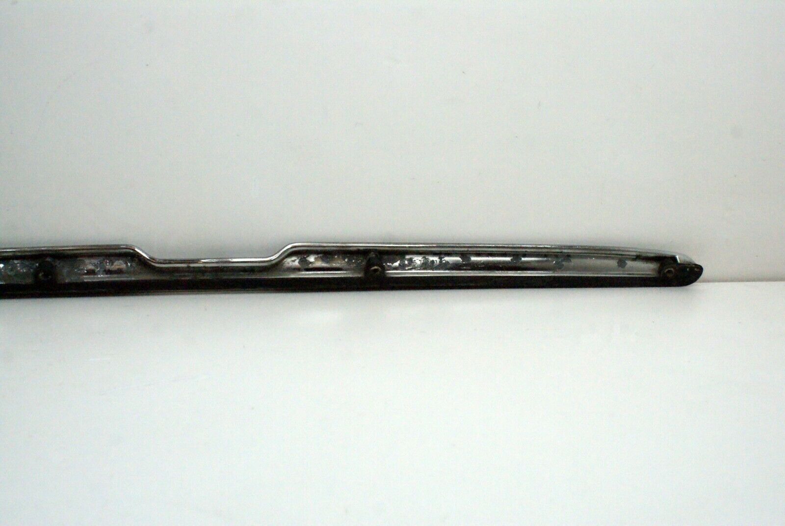 2094 Mercedes-Benz W116 350SE Boot Trunk Handle Bar Chrome 1167580102