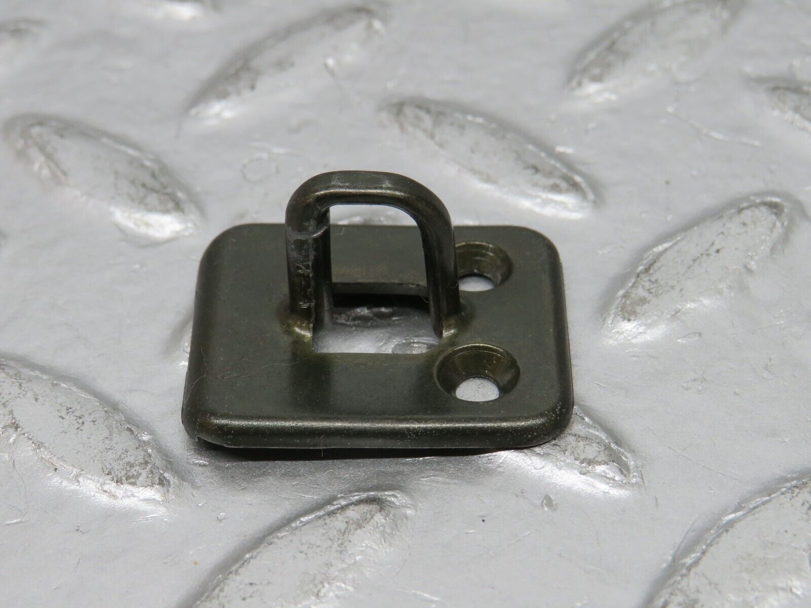 32576 Mercedes-Benz S124 300TE Wagon Glove Box Door Lock Latch