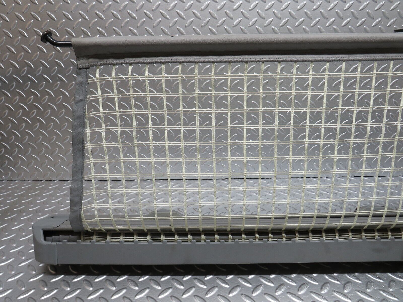 32581 Mercedes-Benz S124 300TE Wagon Trunk Roll Compartment Cover