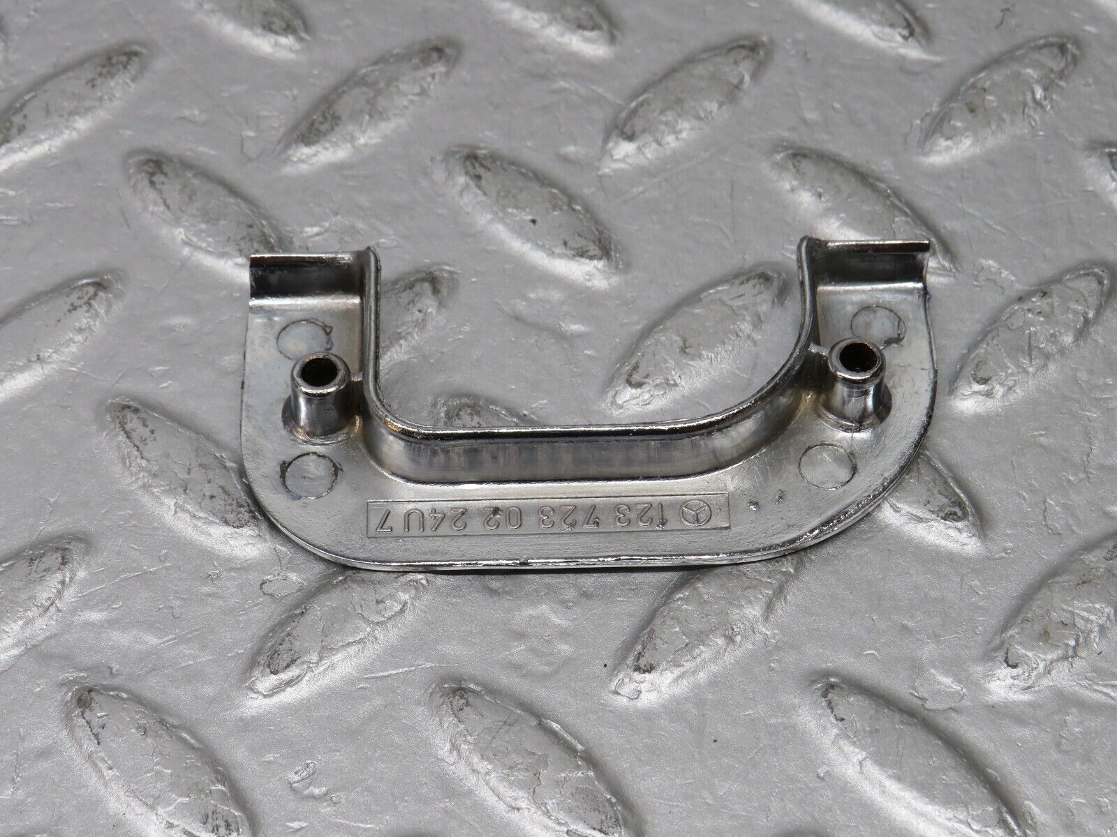 36094 Mercedes-Benz W126 420SE Interior Chrome Door Latch Right 1237230224