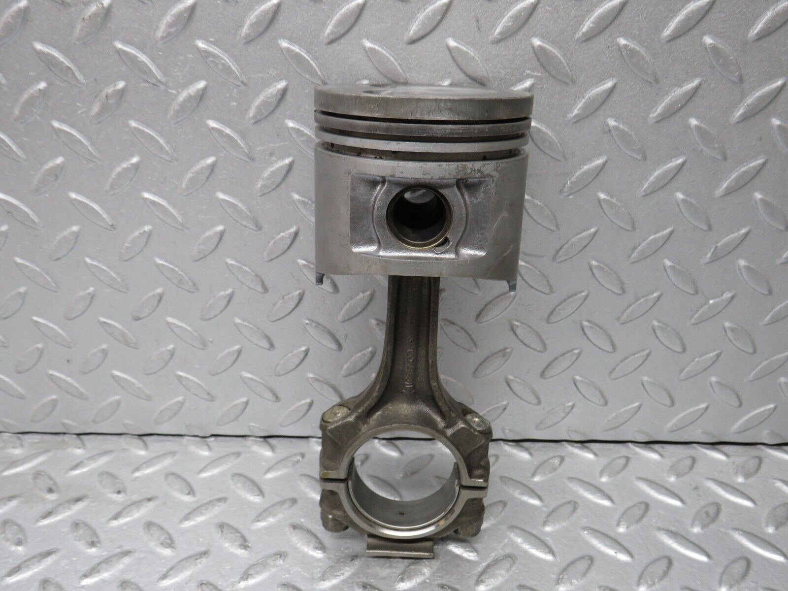37629 Mercedes-Benz W109 300SEL Piston With Connecting Rod 91.5 mm