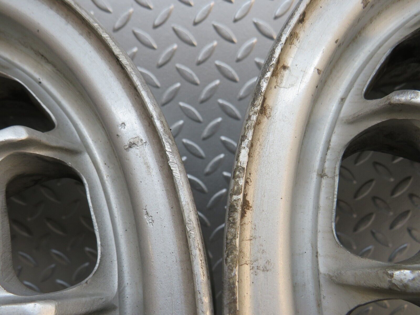 32227 Mercedes-Benz W123 Alloy Wheel Set Mexican Hat 5.5Jx14H2 ET30 1234001702