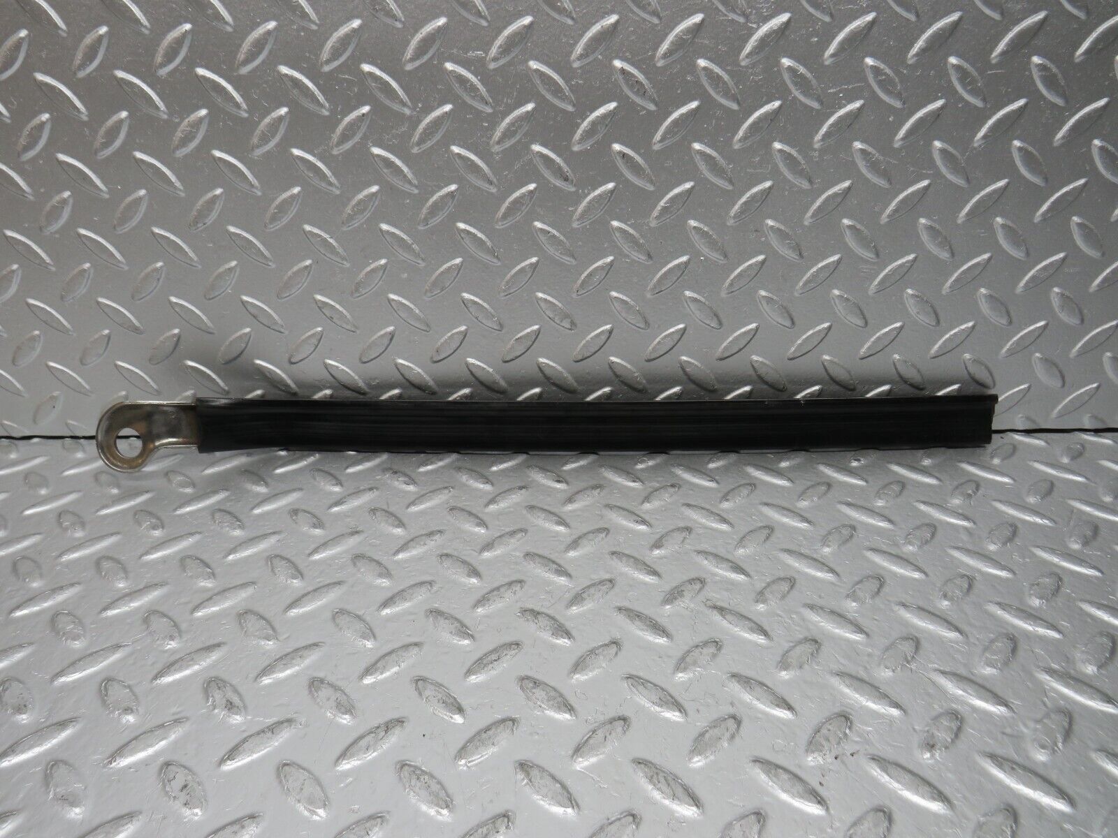 0096 Mercedes-Benz W116 350SE Seat Belt Runner Right