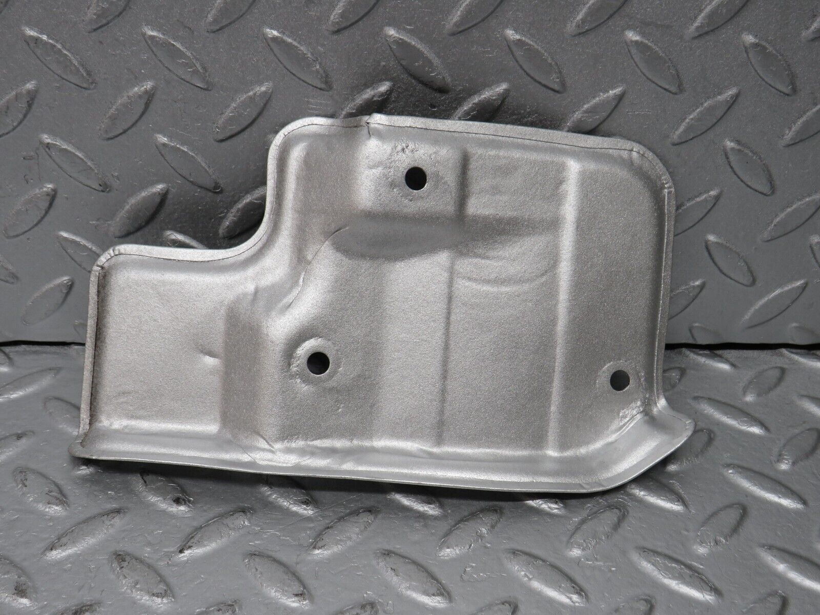 38635 Mercedes-Benz R129 280SL Coupe Exhaust Manifold Heat Shield 1041421020