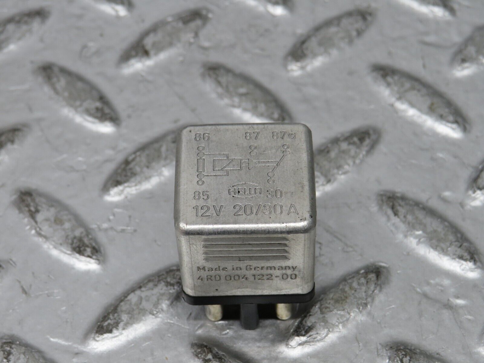 27198 Mercedes-Benz W123 280E Multi Purpose Relay 0015420219