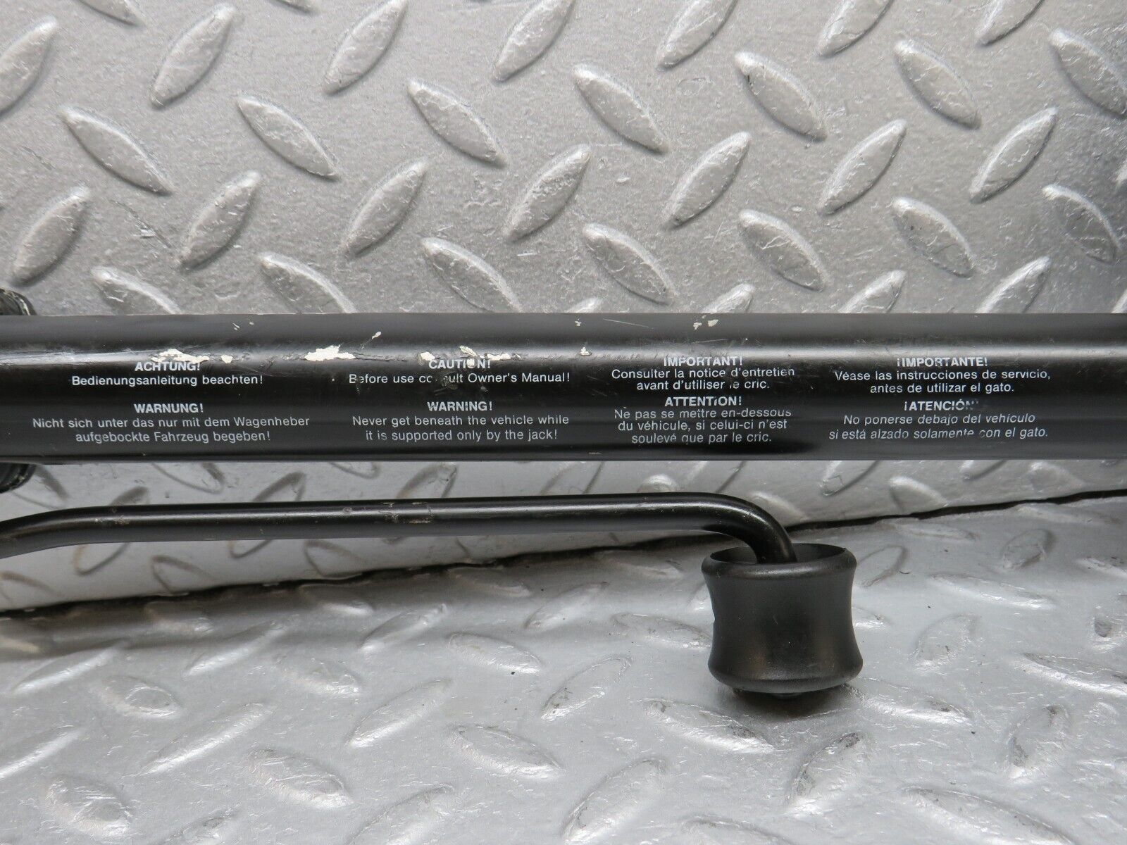 38506 Mercedes-Benz R129 280SL Coupe Car Jack 1295830015