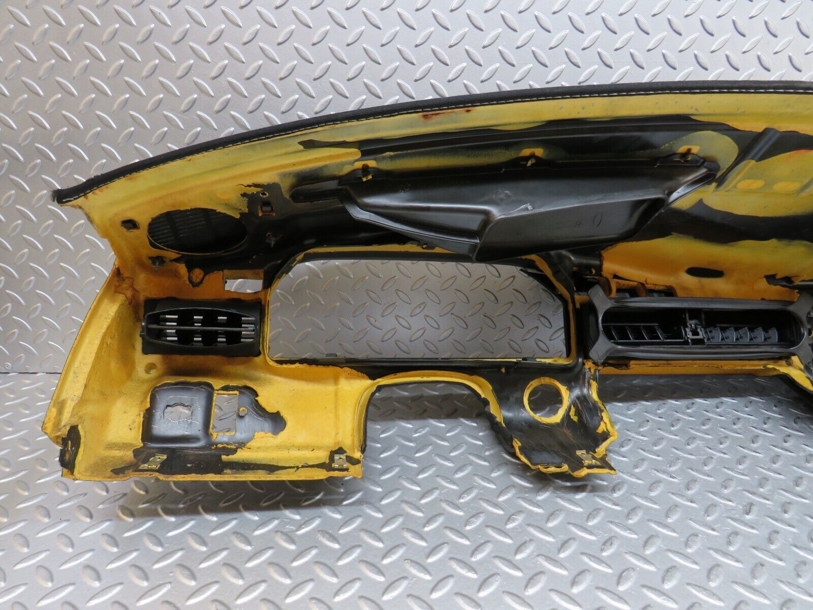 36490 Mercedes-Benz W201 190E 2.0L Dashboard Black