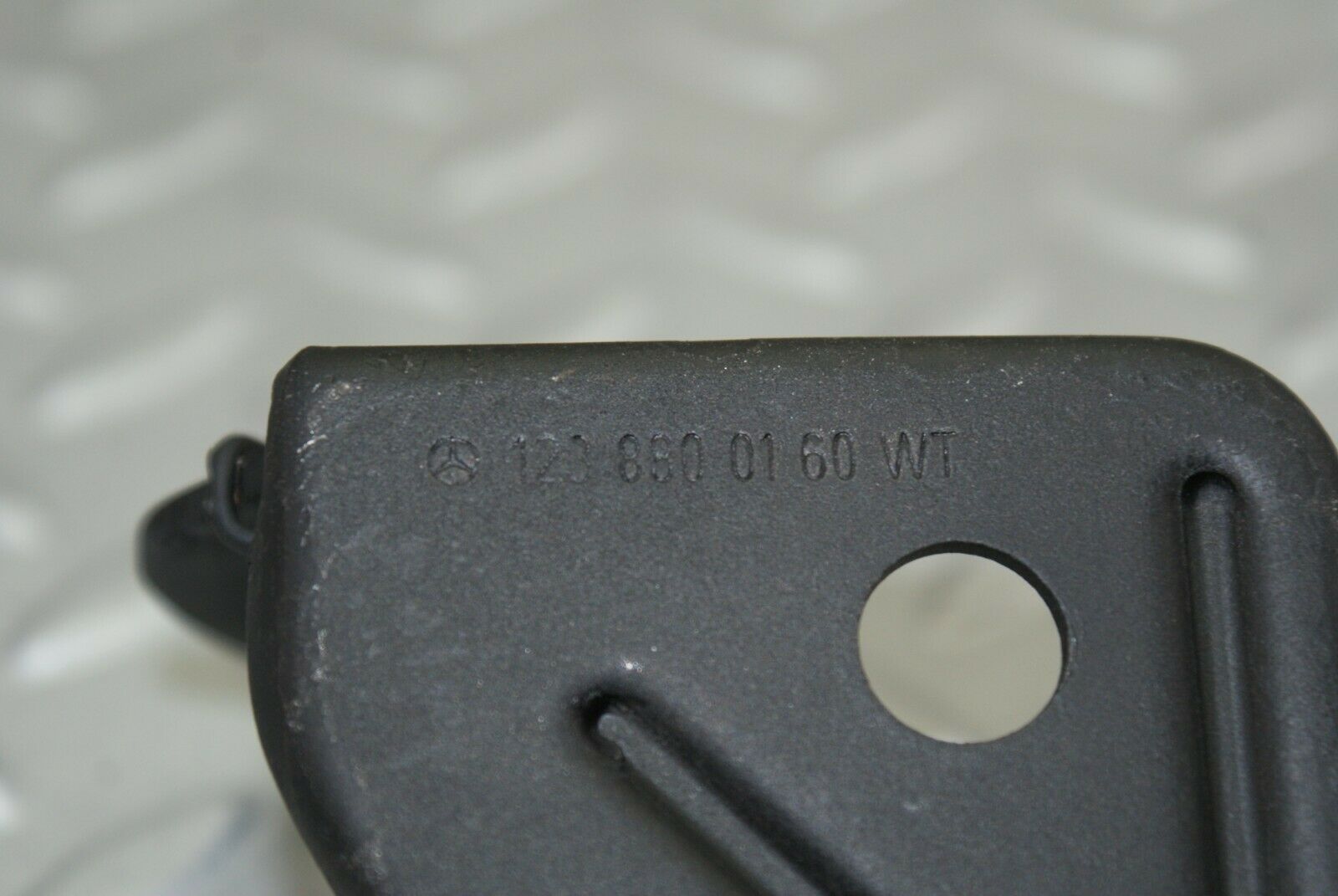 2950 Mercedes-Benz C123 280CE Coupe Bonnet Safety Latch 1238800160