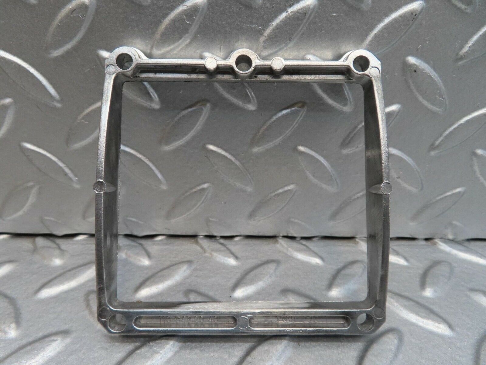 14385 Mercedes-Benz W116 350SE Fuse Box Flange 1165450049