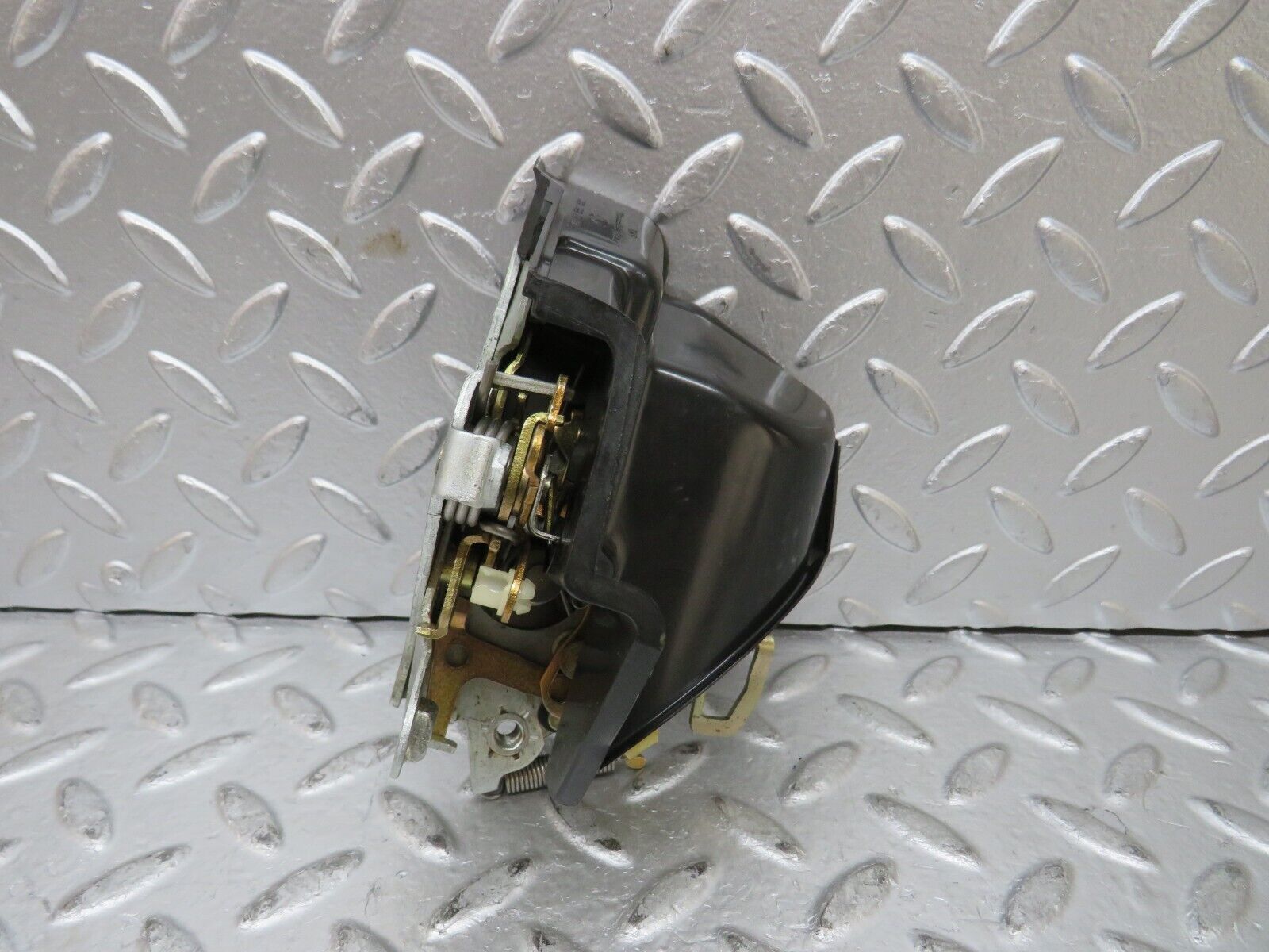 27405 Mercedes-Benz W123 280E Rear Left Door Lock Mechanism 1237230108