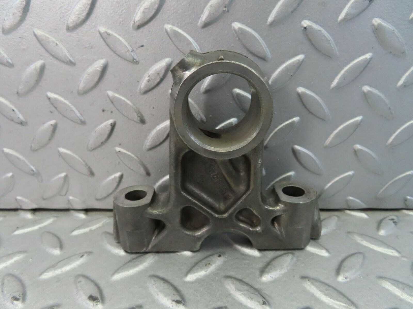 8738 Mercedes-Benz W108 Camshaft Tower Bearing 1800515110