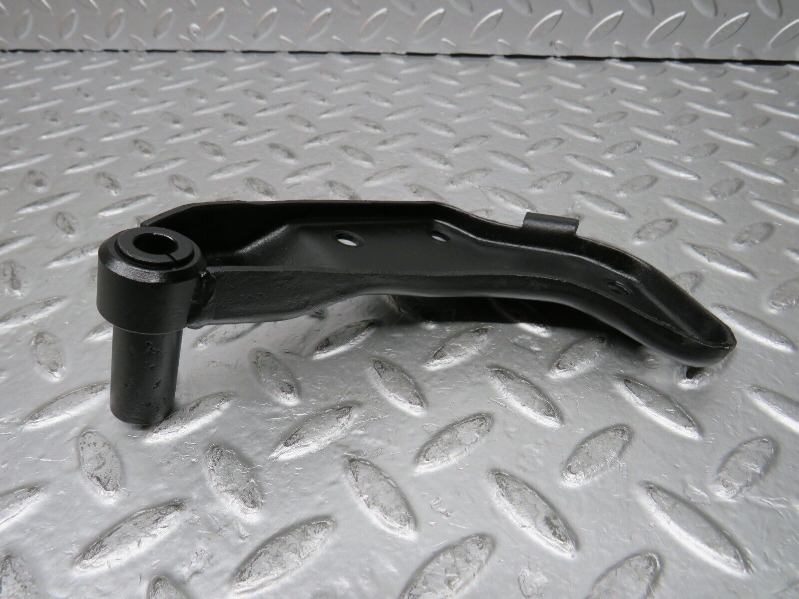 29909 Mercedes-Benz W123 230E Alternator Generator Bracket