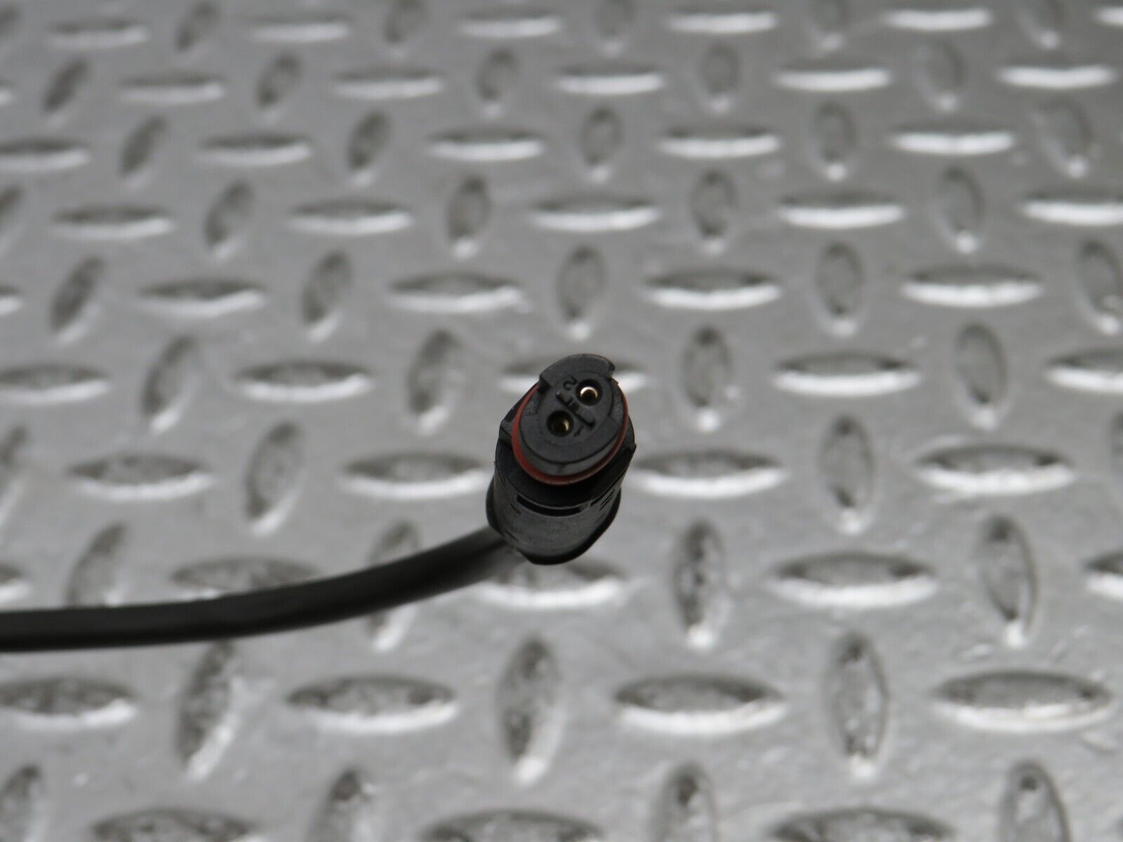 29146 Mercedes-Benz C124 320CE Coupe Brake Pad Sensor Wire Left 0195455228