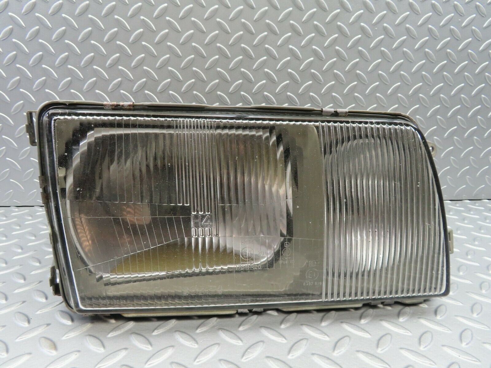 6395 Mercedes-Benz W126 380SE Headlight Bosch Right Side 1268209361