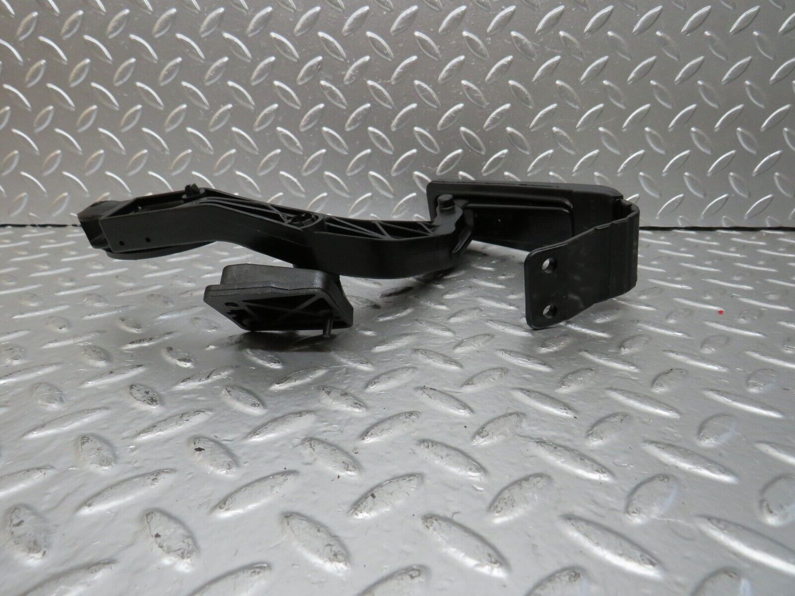 24739 Mercedes-Benz W140 S320 Accelerator Pedal