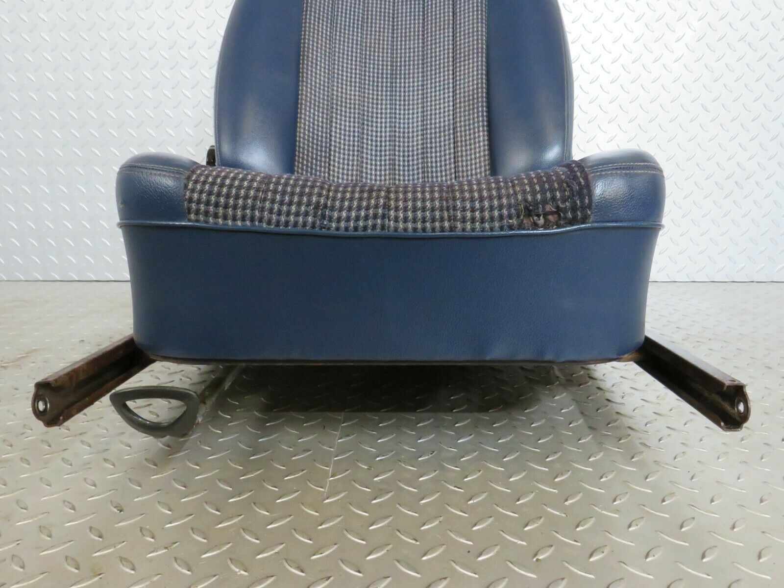 23761 Mercedes-Benz C107 450SLC Coupe Front Left Seat Blue Half Leather