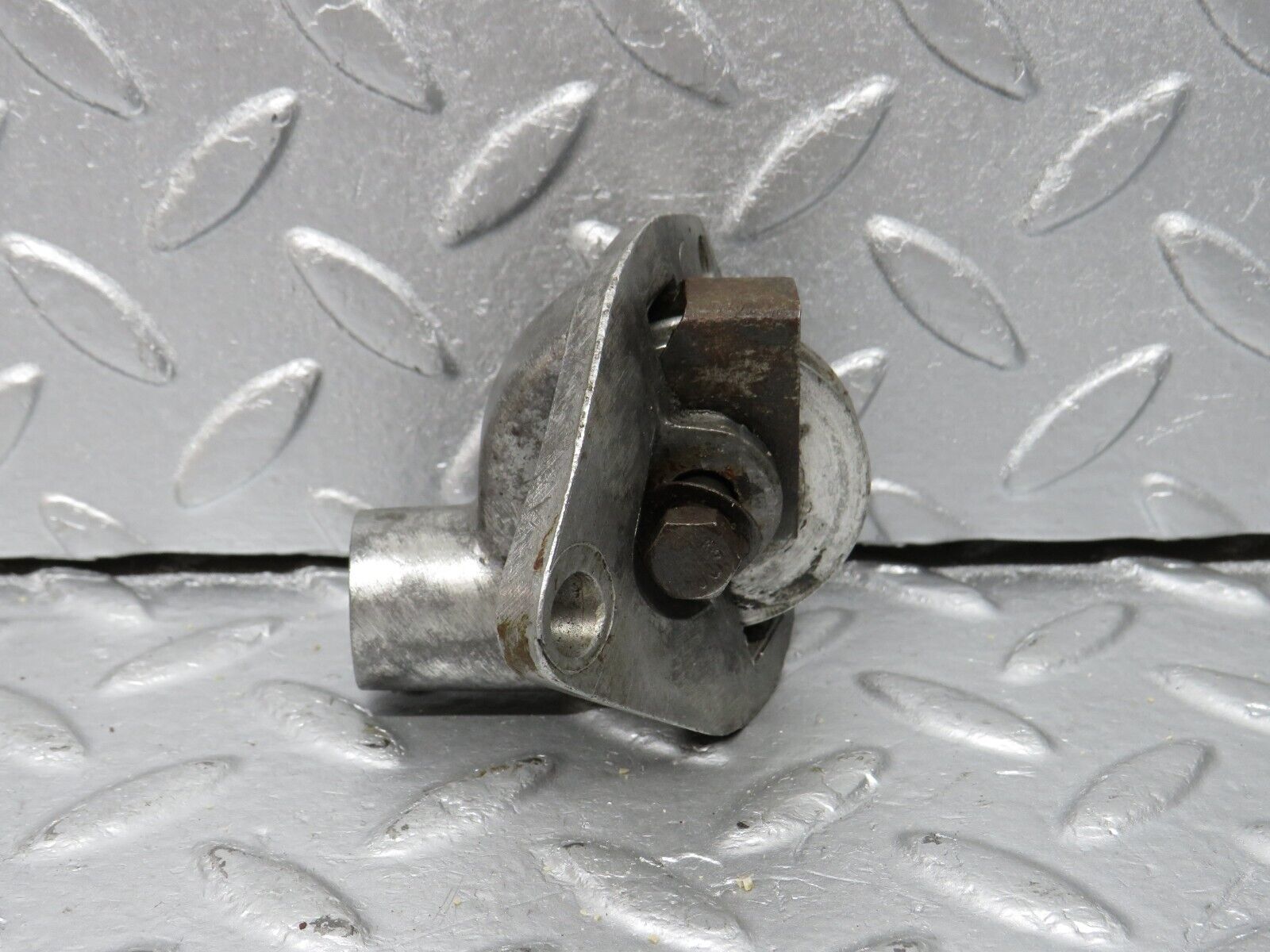 40468 Mercedes-Benz W110 230 Handbrake Cable Regulator 1104271381