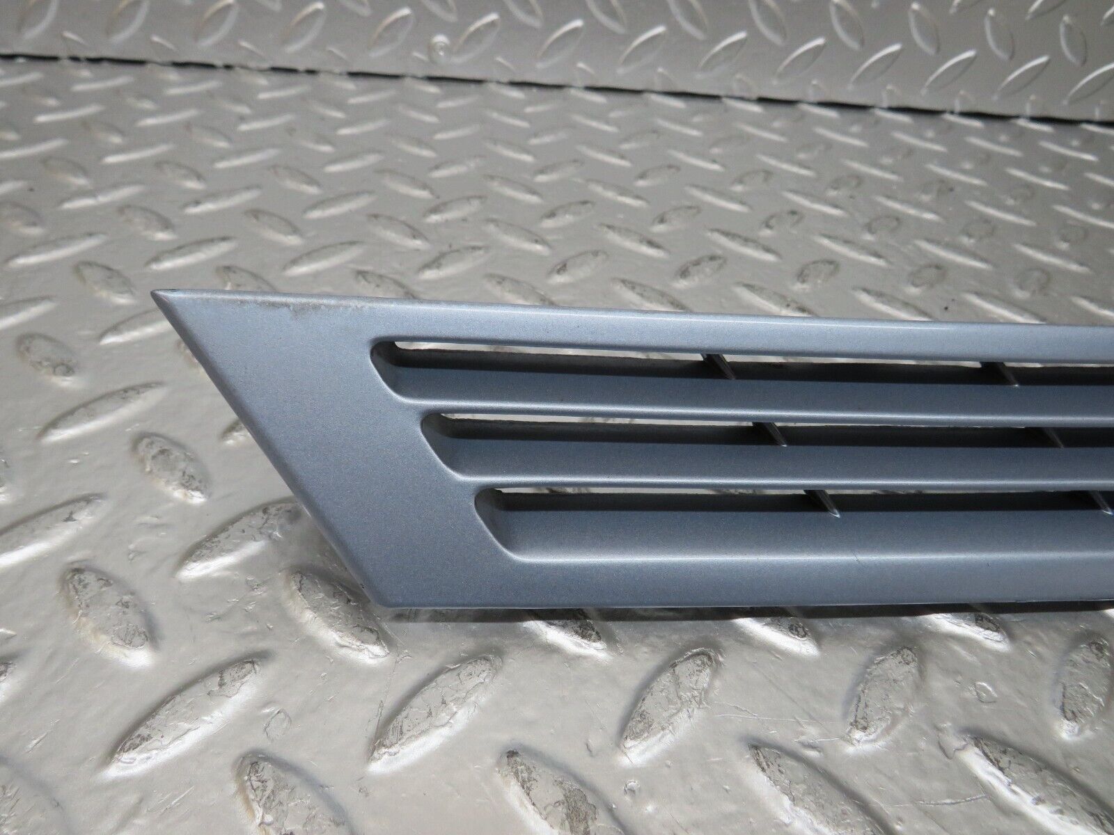 25154 Mercedes-Benz W201 190D C Pillar Exterior Cover Left Side 2016980289