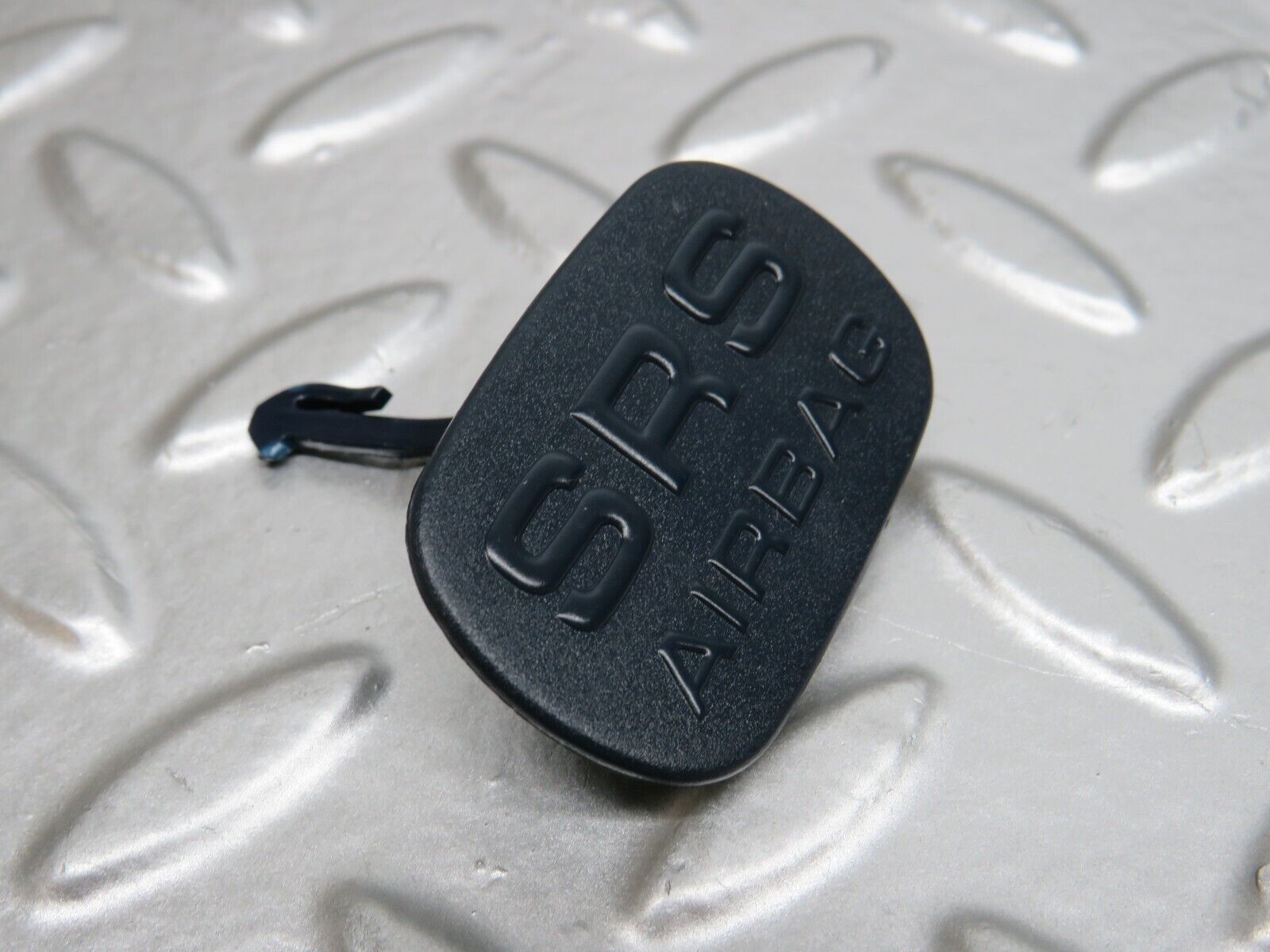 24684 Mercedes-Benz W140 S320 Door Card SRS Trim Plug Blue 2107271088