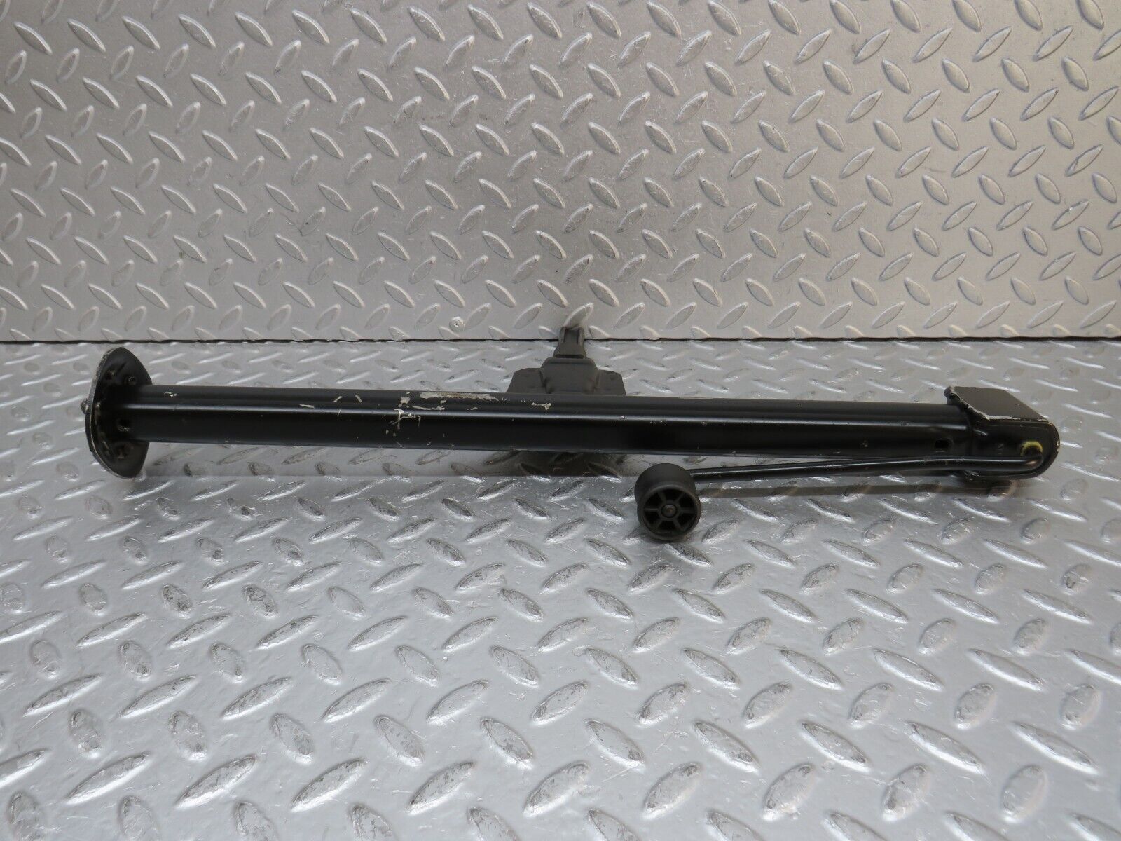 37970 Mercedes-Benz A124 320E Cabriolet Car Jack 1245830115