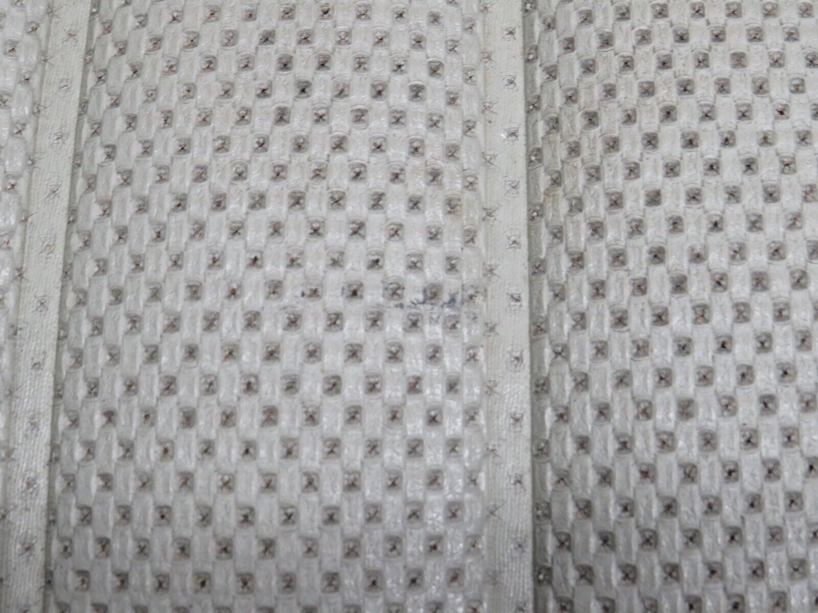 40512 Mercedes-Benz W110 230 Rear Seat Leather Beige