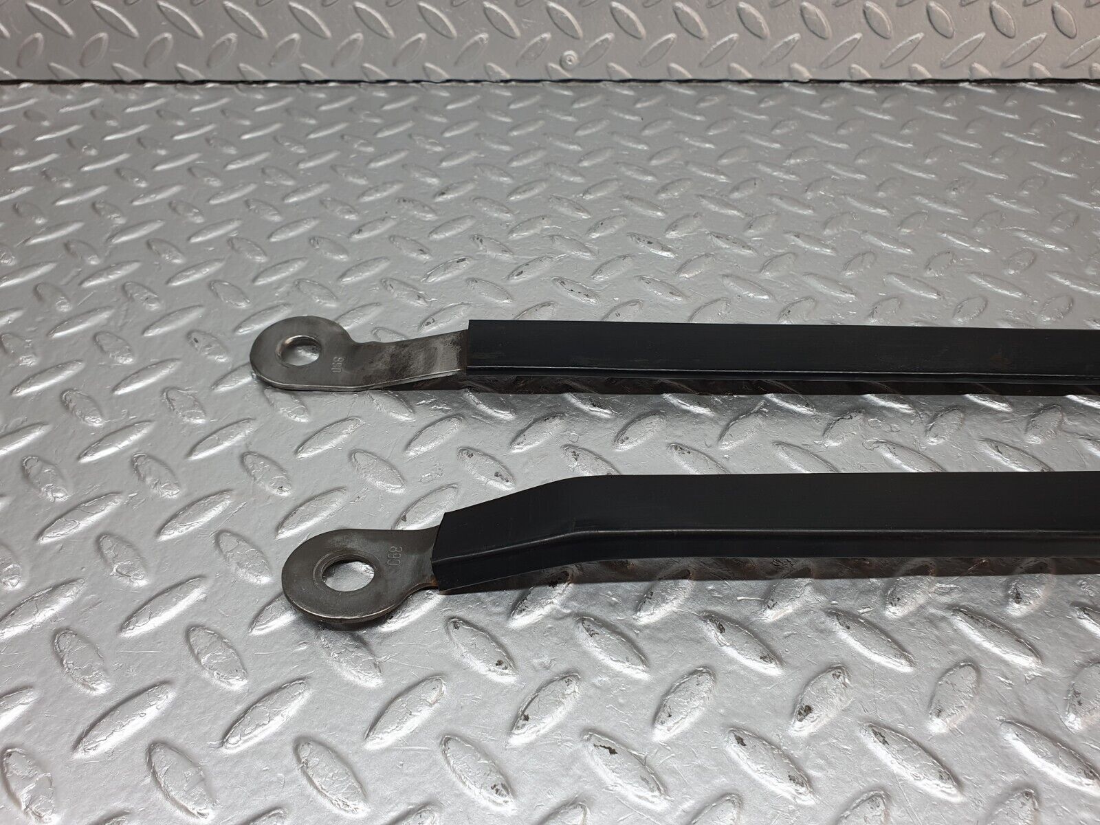40783 Mercedes-Benz W123 300D Seat Belt Runner Pair