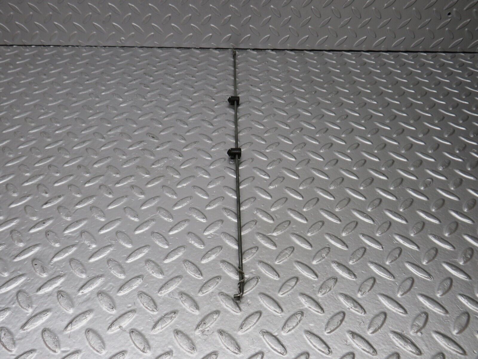 40457 Mercedes-Benz W110 230 Front Door Lock Control Bar