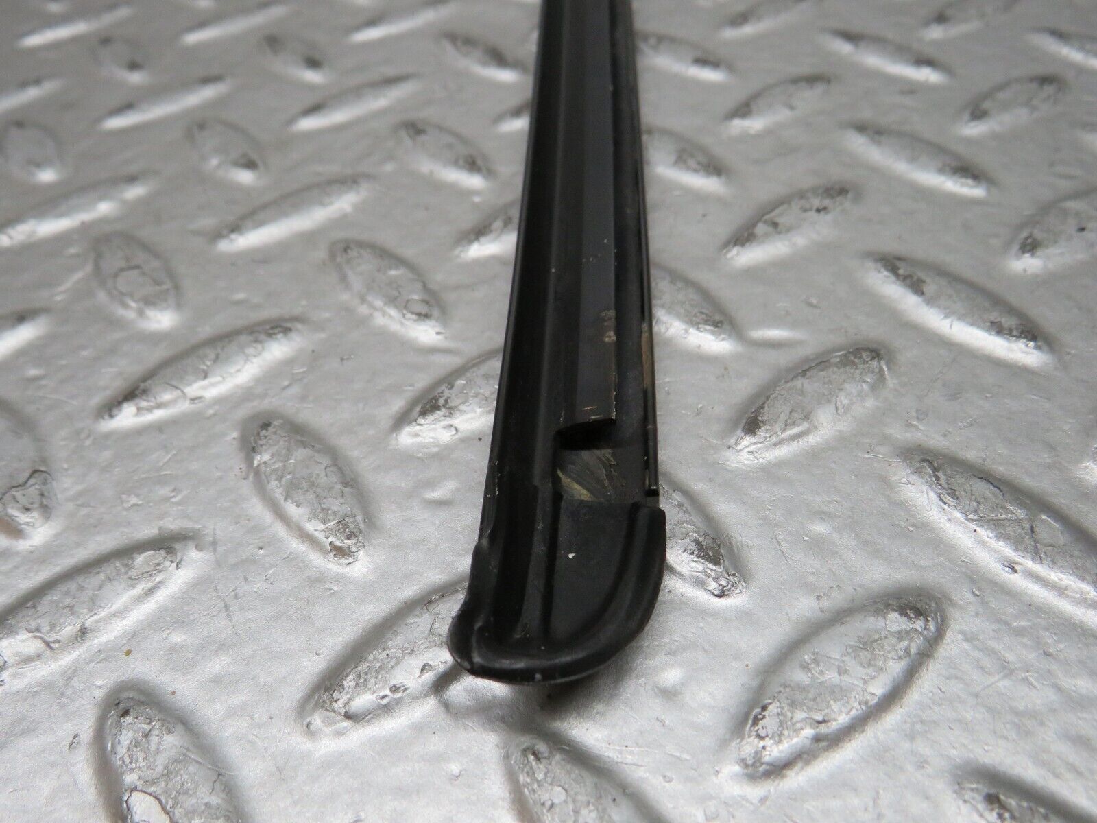 29003 Mercedes-Benz C124 320CE Coupe Rear Left Window Exterior Chrome Trim