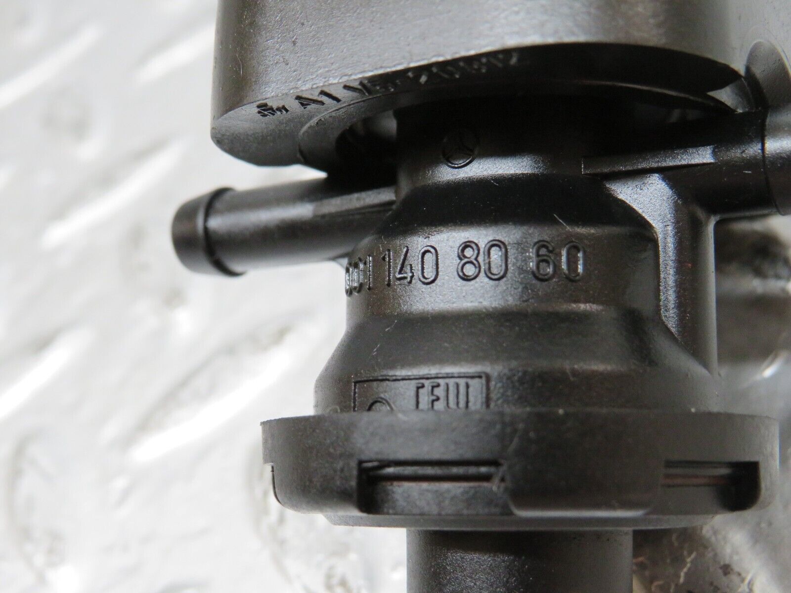 26387 Mercedes-Benz C124 220CE Coupe Fuel Regeneration Vacuum Valve 1201411240