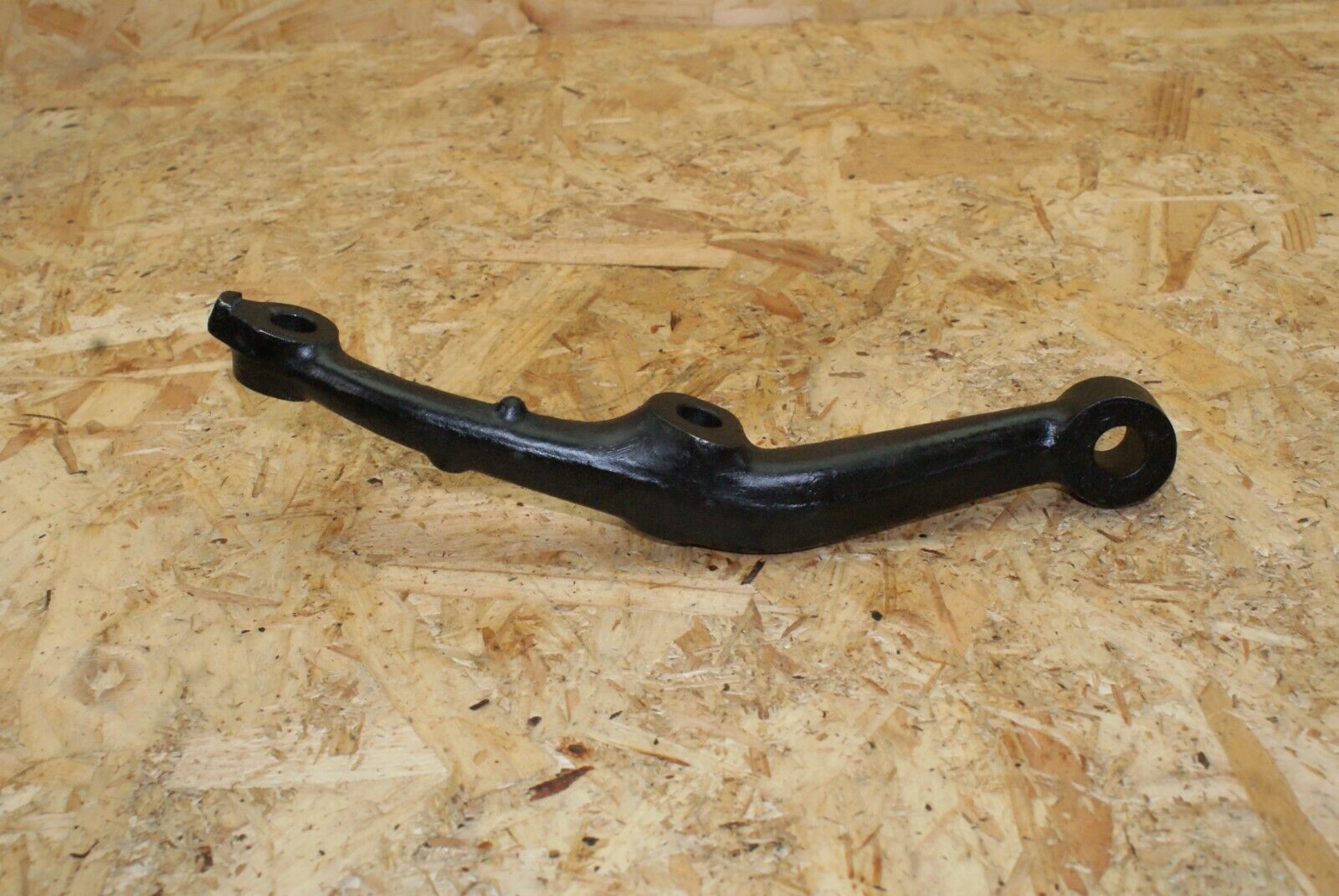 2415 Mercedes-Benz W123 280E Front Axle Steering Arm Left Side
