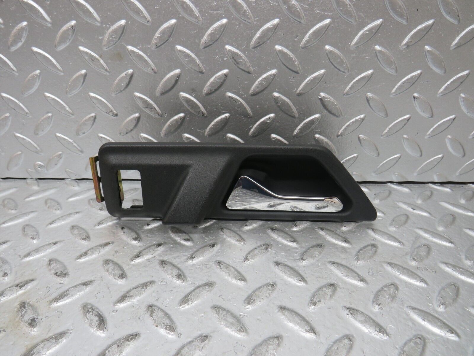 27512 Mercedes-Benz S124 300TE Front Left Interior Door Handle 1247600161