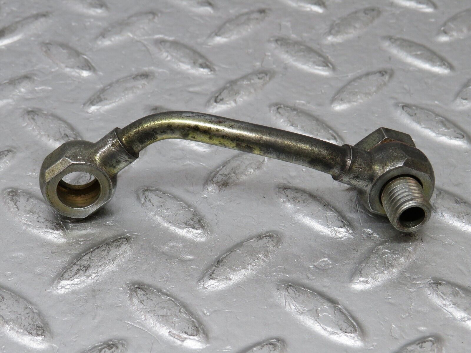 37990 Mercedes-Benz A124 320E Cabriolet Fuel Hose Line