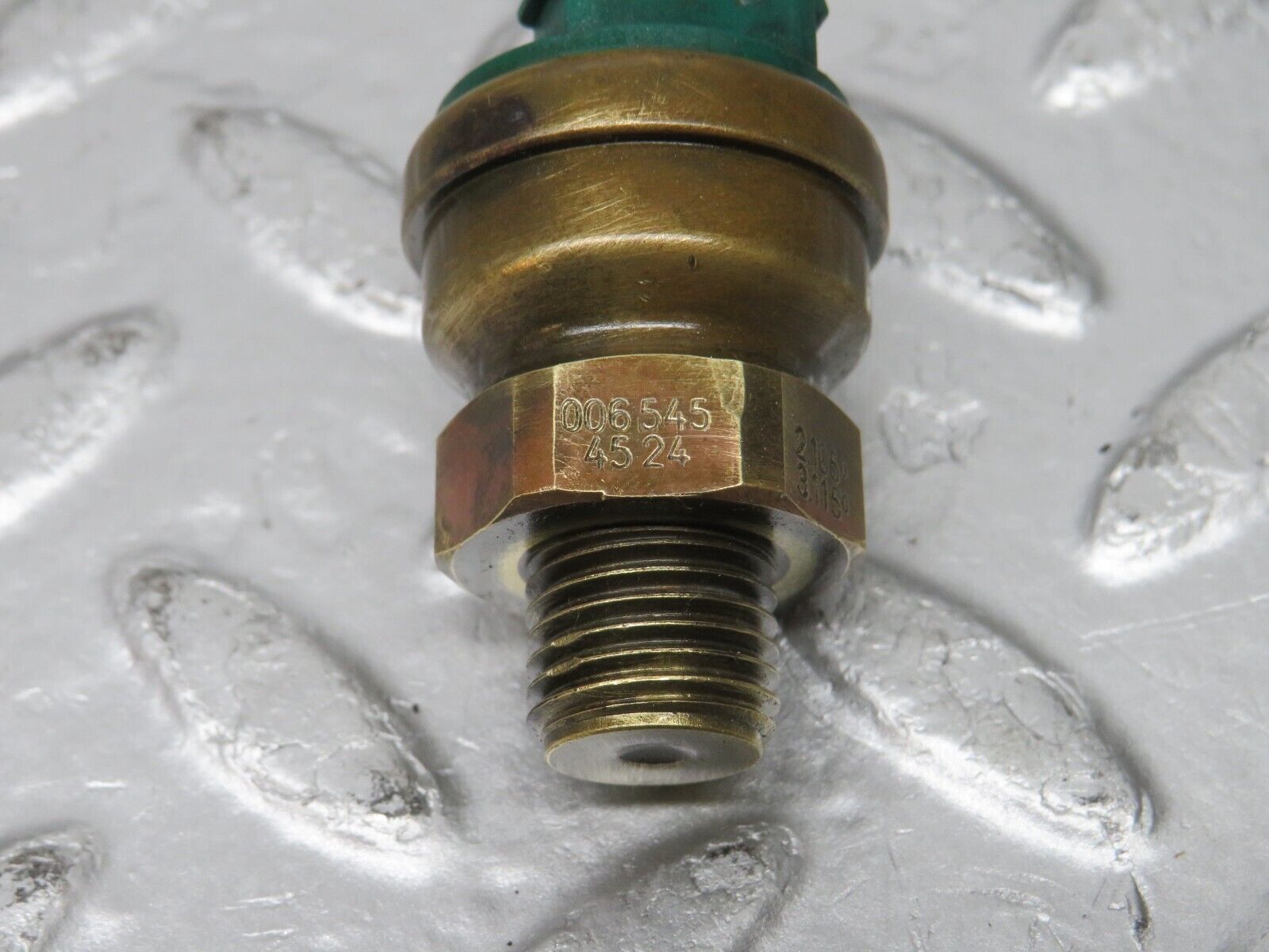 32678 Mercedes-Benz S124 300TE Radiator Fan Temperature Switch 0065454524